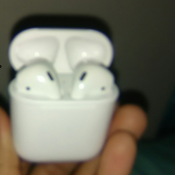 Apple airpods